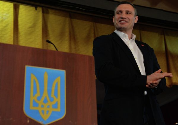 Виталий Кличко посетил одну из воинских частей национальной гвардии Виталий Кличко посетил одну из воинских частей национальной гвардии