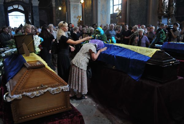 Похороны украинских военных, погибших в Зеленополье Похороны украинских военных, погибших в Зеленополье