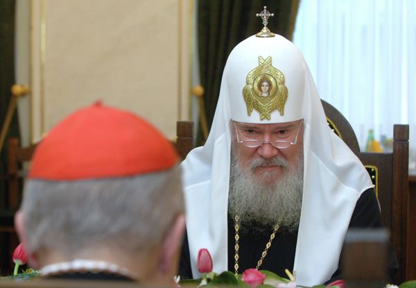 Патриарх Московский и всея Руси Алексий II с архиепископом Парижским кардиналом Андре Вен-Труа встретились в Москве Патриарх Московский и всея Руси Алексий II с архиепископом Парижским кардиналом Андре Вен-Труа встретились в Москве