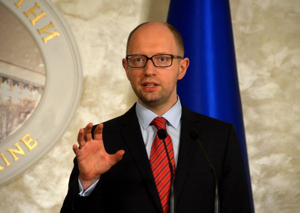Премьер-министр Украины Арсений Яценюк провел встречу с Херманом Ван Ромпеем Премьер-министр Украины Арсений Яценюк провел встречу с Херманом Ван Ромпеем