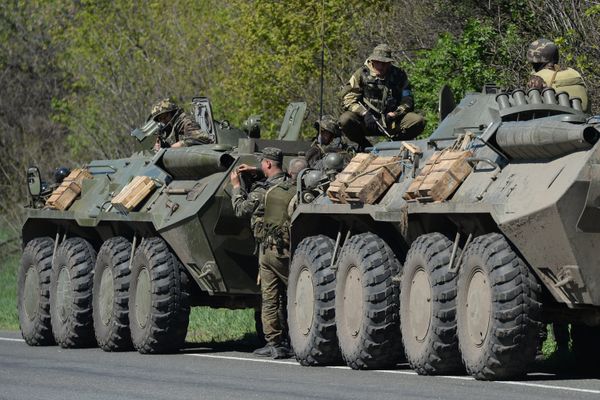 Блокпост украинской армии в окрестностях Славянска Блокпост украинской армии в окрестностях Славянска