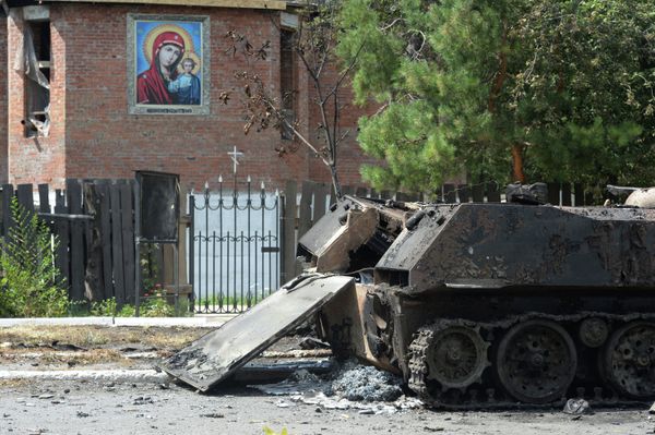 Разрушения в Шахтерске Донецкой области Разрушения в Шахтерске Донецкой области