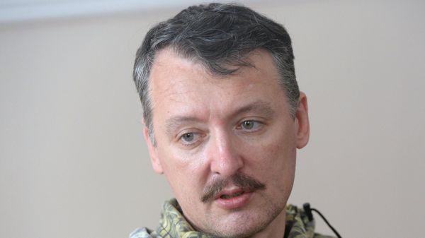 Пресс-конференция И.Стрелкова и А.Бородая в Донецке