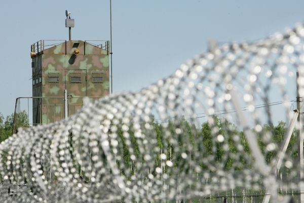 В Щучьем открыт завод по уничтожению химического оружия В Щучьем открыт завод по уничтожению химического оружия