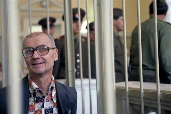 Андрей Чикатило, насильник и убийца.