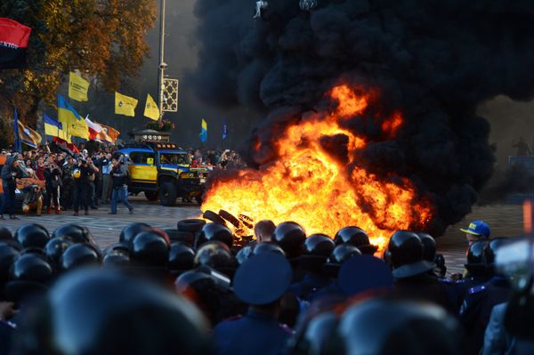 Пикет в поддержку закона о люстрации власти в Киеве Пикет в поддержку закона о люстрации власти в Киеве