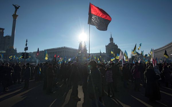 Народное вече на площади Независимости в Киеве