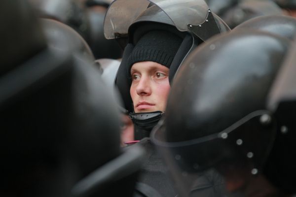 Здание обладминистрации в Луганске взято под контроль сторонниками федерализации