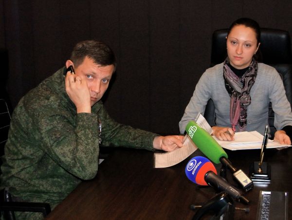 А.Захарченко подал документы в ЦИК как кандидат на пост главы ДНР