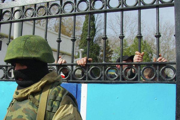 Ситуация у штаба ВМС Украины в Севастополе