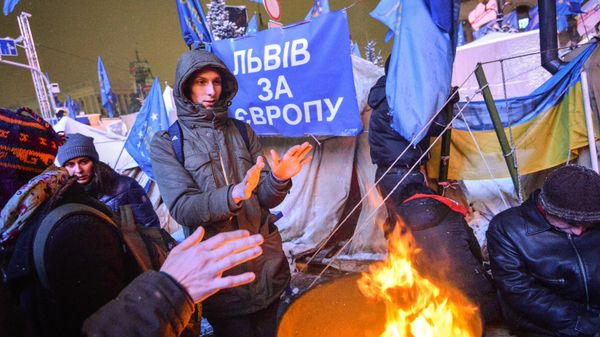 Милиция штурмует баррикады в Киеве