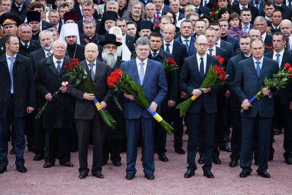 Президент Украины П.Порошенко почтил память жертв Бабьего Яра Президент Украины П.Порошенко почтил память жертв Бабьего Яра