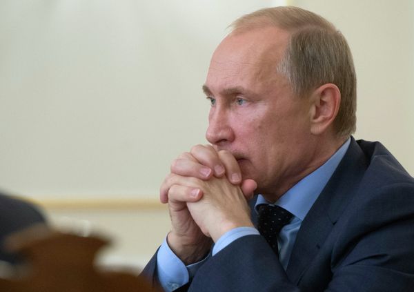 В.Путин провел совещание с членами правительства РФ