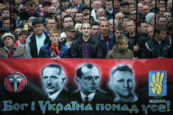 Марш в честь дня образования Украинской Повстанческой армии прошел в Киеве