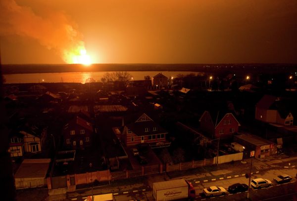 Пожар на газопроводе в Щелковском районе Московской области