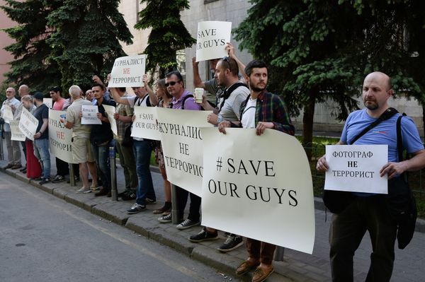 Акции в поддержку задержанных на Украине журналистов российских СМИ Акции в поддержку задержанных на Украине журналистов российских СМИ
