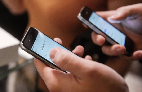 Старт продаж iPhone 6 и iPhone 6 plus в России Старт продаж iPhone 6 и iPhone 6 plus в России