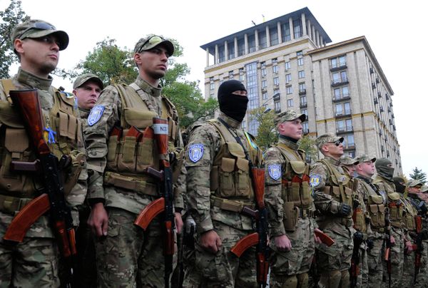 Отправка добровольческого батальона Сич в зону вооруженного конфликта