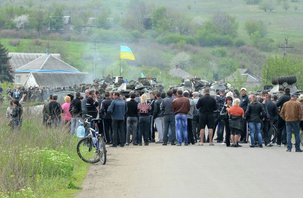 Украинские военные начали штурм города Славянска