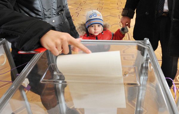 Внеочередные выборы народных депутатов Украины в посольстве Украины в Москве Внеочередные выборы народных депутатов Украины в посольстве Украины в Москве