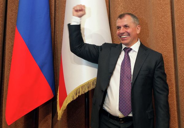 Первое заседание депутатов Государственного Совета Крыма Первое заседание депутатов Государственного Совета Крыма
