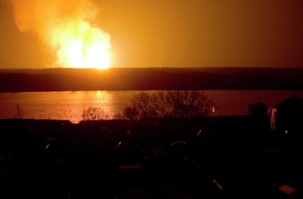 Пожар на газопроводе в Щелковском районе Московской области