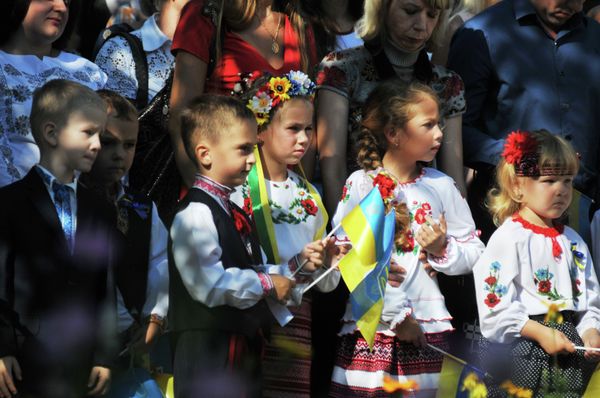 Начало учебного года в школах Украины Начало учебного года в школах Украины