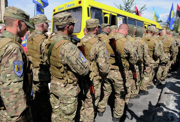 Отправление добровольческого батальона Сич в зону вооруженного конфликта