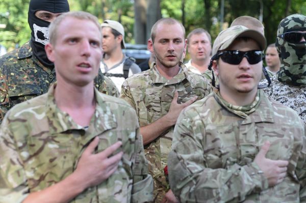 Проводы бойцов батальона нацгвардии Шахтерск в Киеве в зону силовой операции Проводы бойцов батальона нацгвардии Шахтерск в Киеве в зону силовой операции