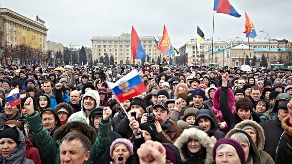 Митинг сторонников федерализации Украины в Харькове