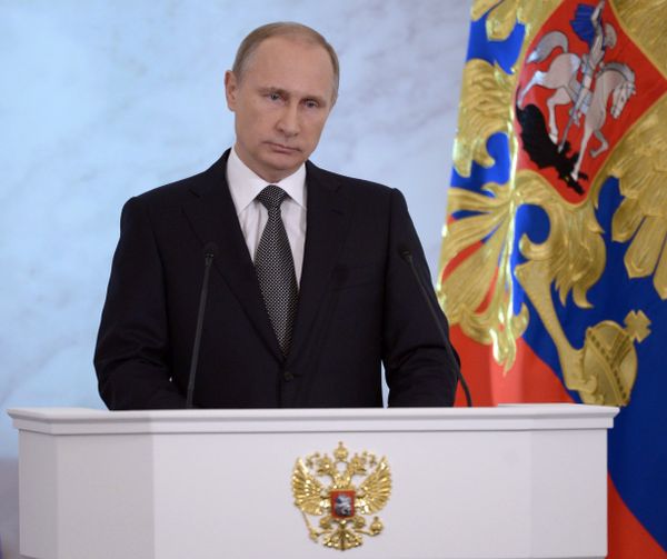 Обращение президента РФ В.Путина с ежегодным посланием к Федеральному Собранию