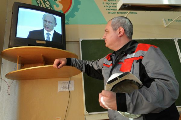 Трансляция послания президента РФ В.Путина к Федеральному Собранию Трансляция послания президента РФ В.Путина к Федеральному Собранию
