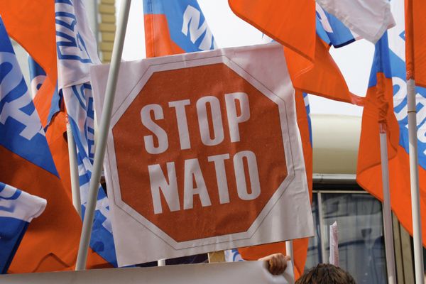 В центре Москвы прошел митинг Стоп НАТО!