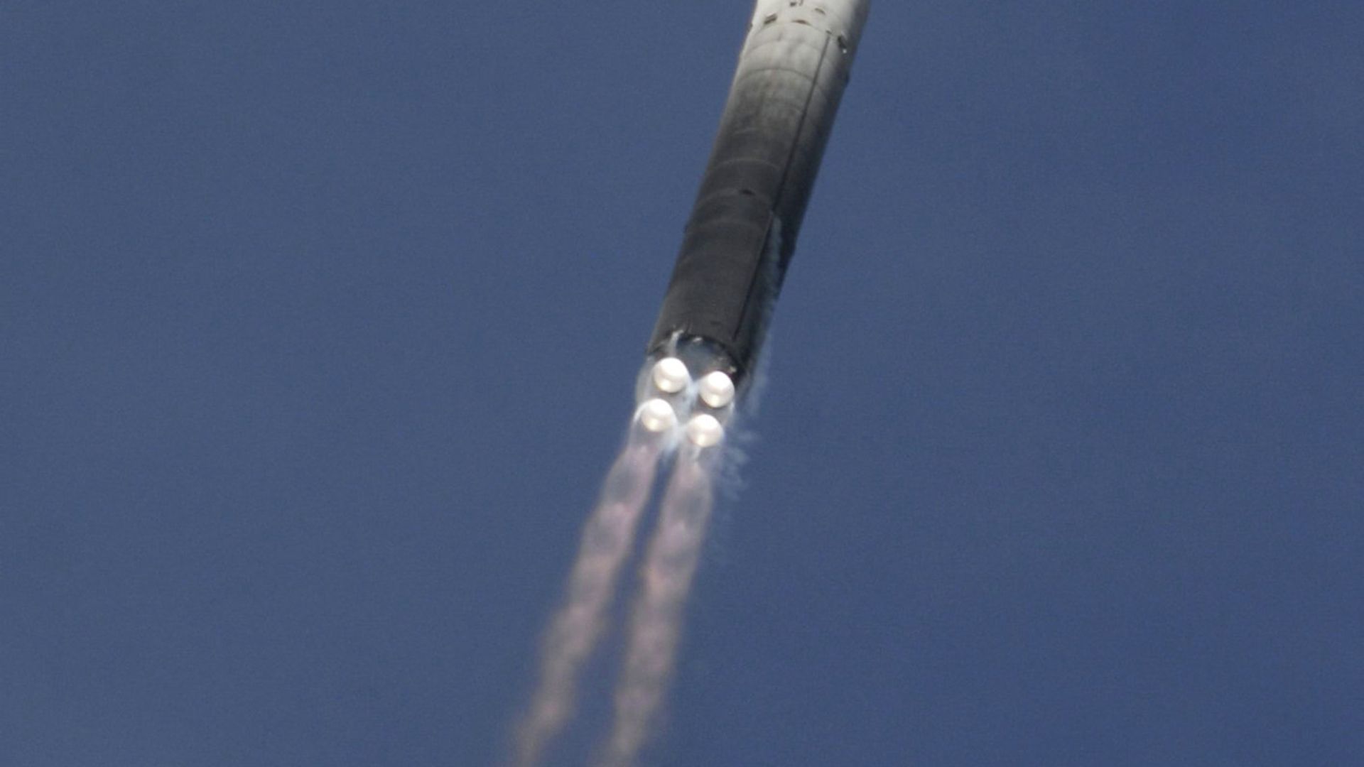 Осуществлен успешный запуск баллистической ракеты РС-18 с космодрома Байконур Осуществлен успешный запуск баллистической ракеты РС-18 с космодрома Байконур - РИА Новости, 1920, 27.04.2026