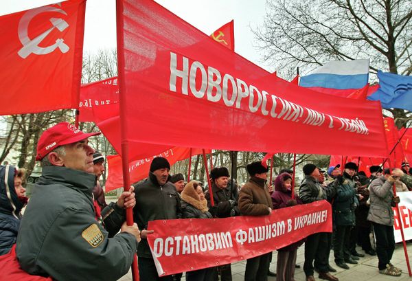 Митинг в Крыму в поддержку юго-востока Украины