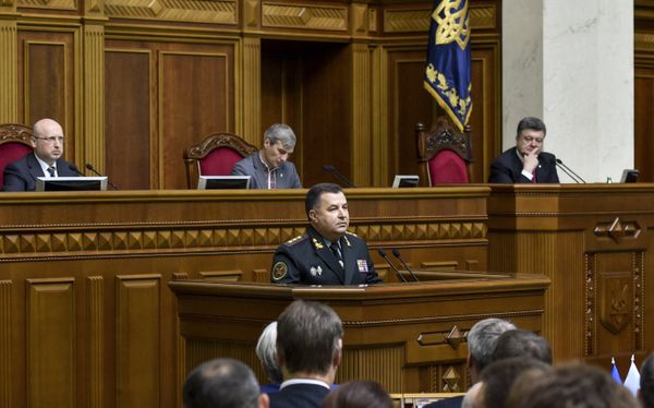 Верховная Рада Украины утвердила Степана Полторака на должность министра обороны