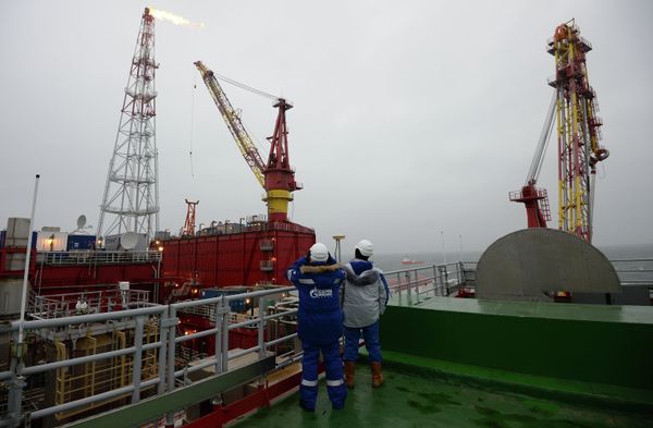 Нефтяная платформа Приразломная