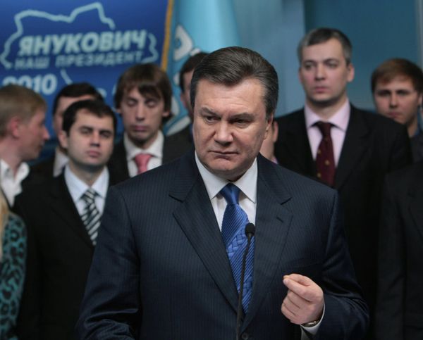 Лидер Партии регионов кандидат в президенты Украины Виктор Янукович Лидер Партии регионов кандидат в президенты Украины Виктор Янукович