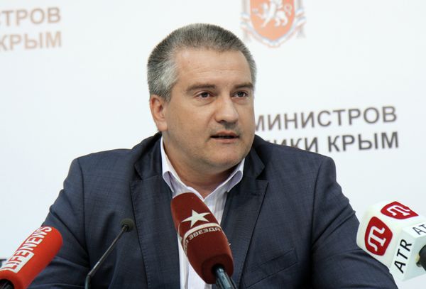 Пресс-конференция Сергея Аксенова по итогам выборов в Госсовет Крыма
