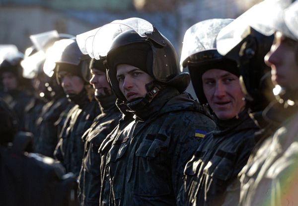 Акции протеста у здания Верховной рады Украины Акции протеста у здания Верховной рады Украины