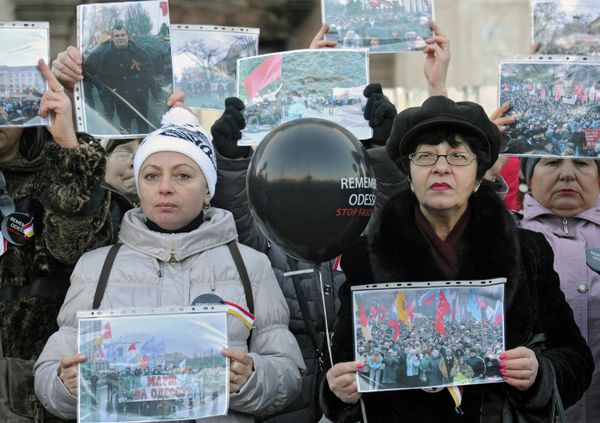 Траурные мероприятия у Дома профсоюзов в Одессе