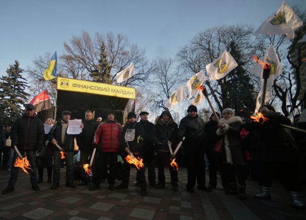 Акции протеста у здания Верховной рады Украины Акции протеста у здания Верховной рады Украины