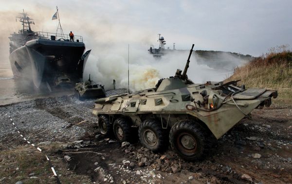 Учение по высадке воздушного и морского десантов в Приморье Учение по высадке воздушного и морского десантов в Приморье