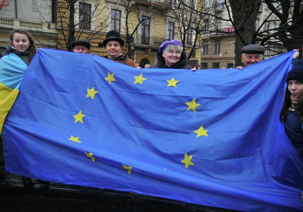 Митинг за евроинтеграцию Украины во Львове