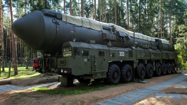 С. Шойгу проинспектировал Тейковский дивизион с ракетным комплексом (ПГРК) Ярс