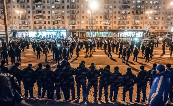 В Киеве футбольные фанаты попытались сорвать концерт Ани Лорак В Киеве футбольные фанаты попытались сорвать концерт Ани Лорак