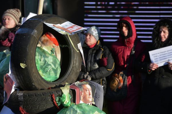 Акции протеста у здания Верховной рады Украины Акции протеста у здания Верховной рады Украины