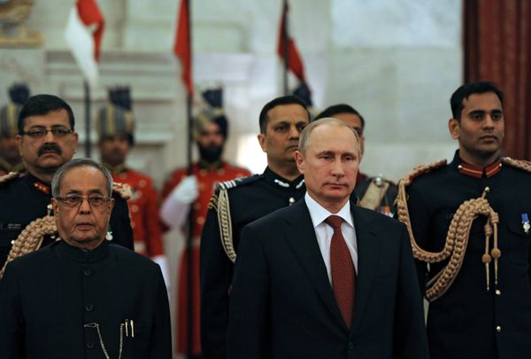 Официальный визит В.Путина в Индию Официальный визит В.Путина в Индию
