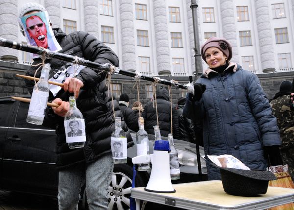 Акция протеста в Киеве против приватизации стратегических предприятий Украины Акция протеста в Киеве против приватизации стратегических предприятий Украины