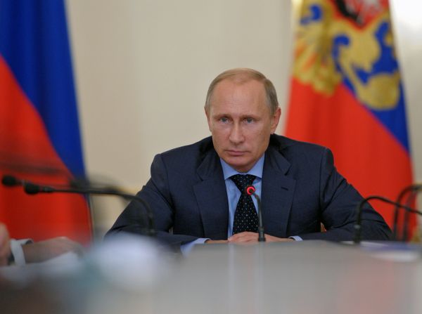 В.Путин провел совещание с членами правительства РФ